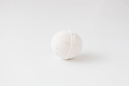 OATMEAL MILK & HONEY BATH BOMB